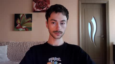 Tom online show from December 17, 11:49 am