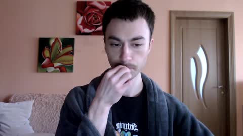 Tom online show from April 4, 10:02 am