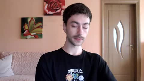 Tom online show from May 19, 2:01 pm