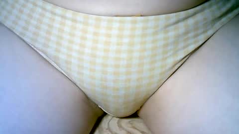 Snapshot of whiteapsara chatting on December 1, 8:09 pm Love online show from December 1, 8:09 pm