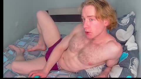 Snapshot of whitebars22 chatting on December 18, 8:53 am whitebars22 online show from December 18, 8:53 am