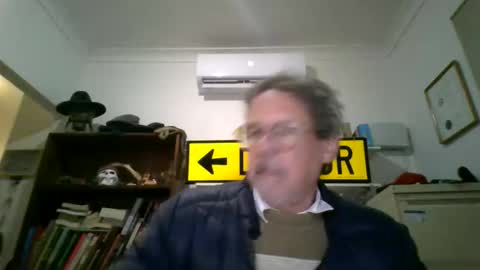 Snapshot of whiteboomer chatting on May 20, 9:26 am whiteboomer online show from May 20, 9:26 am