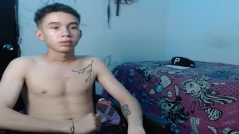 whiteboy69902 online show from October 23, 5:44 pm