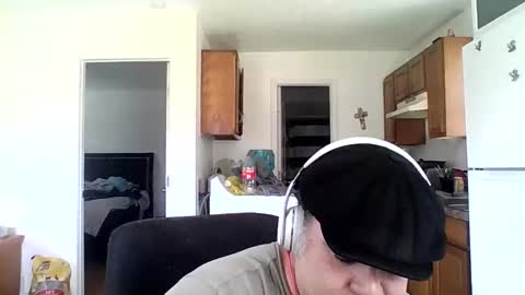 Snapshot of whiteboyguidx chatting on December 19, 4:03 pm Tony Floyd online show from December 19, 4:03 pm