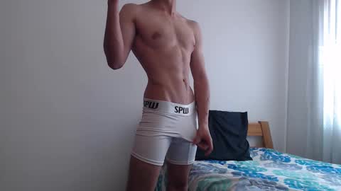 Whiteboymask online show from September 30, 7:19 pm