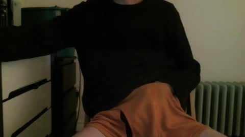 Snapshot of whiteboyslim21 chatting on November 24, 7:19 am whiteboyslim21 online show from November 24, 7:19 am