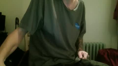 Snapshot of whiteboyslim21 chatting on January 9, 11:13 am whiteboyslim21 online show from January 9, 11:13 am