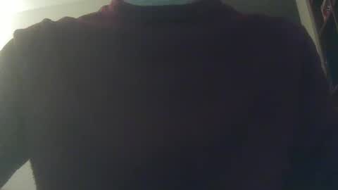 Snapshot of whiteduke81 chatting on December 7, 7:43 pm Whiteduke online show from December 7, 7:43 pm