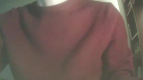 Snapshot of whiteduke81 chatting on February 12, 9:22 pm Whiteduke online show from February 12, 9:22 pm