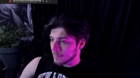 Snapshot of whiteegrimm chatting on May 18, 8:25 pm Gus online show from May 18, 8:25 pm