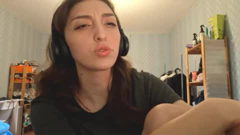 Cindy online show from March 27, 4:18 pm