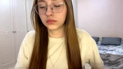 Vicky online show from April 27, 8:29 pm