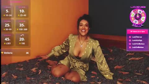 Whitney Peach online show from February 13, 10:50 pm