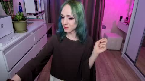 Snapshot of whoalexxa chatting on April 12, 5:29 pm Alexa online show from April 12, 5:29 pm