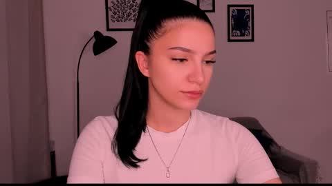 whoislulu online show from November 10, 5:56 pm