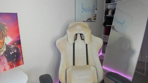 Abby  online show from January 24, 4:27 am