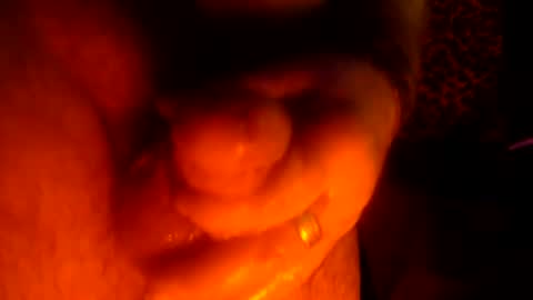 whor4mor online show from December 15, 4:37 pm