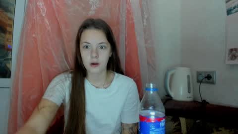 Snapshot of why_again_me chatting on December 21, 6:34 pm Veronica online show from December 21, 6:34 pm