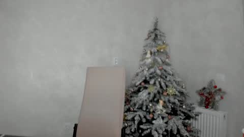 Snapshot of why_again_me chatting on January 12, 2:41 pm Veronica online show from January 12, 2:41 pm