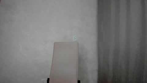 Snapshot of why_again_me chatting on January 17, 6:33 pm Veronica online show from January 17, 6:33 pm