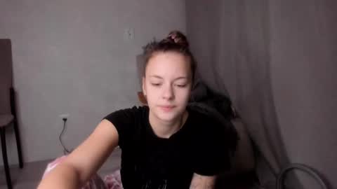 Snapshot of why_again_me chatting on February 22, 3:36 pm Veronica online show from February 22, 3:36 pm