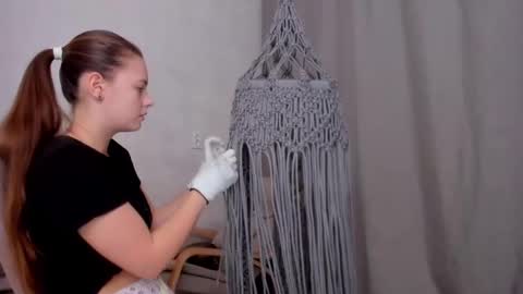 Snapshot of why_again_me chatting on March 5, 9:26 pm Veronica online show from March 5, 9:26 pm