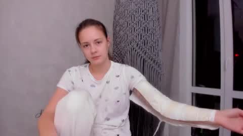 Snapshot of why_again_me chatting on March 11, 7:36 pm Veronica online show from March 11, 7:36 pm