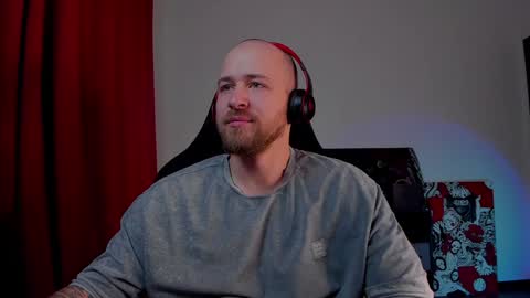 VI online show from December 25, 6:09 pm