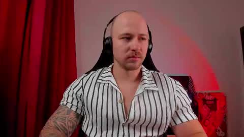 VI online show from December 14, 6:45 pm