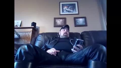 Snapshot of wibootdude chatting on December 10, 8:05 pm wibootdude online show from December 10, 8:05 pm