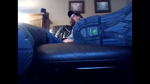 Snapshot of wibootdude chatting on February 3, 7:52 pm wibootdude online show from February 3, 7:52 pm