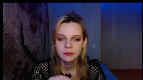 Snapshot of wicky_hey chatting on October 26, 8:48 pm Victoria online show from October 26, 8:48 pm