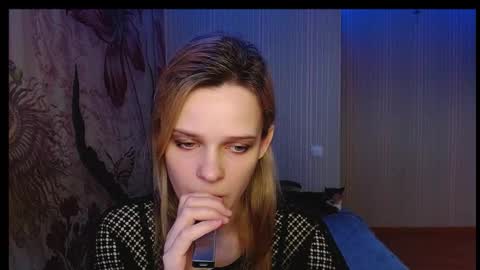 Victoria online show from November 25, 7:47 pm