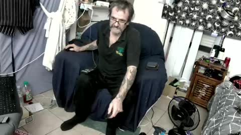 Snapshot of wifehunter77 chatting on June 12, 8:30 pm wifehunter77 online show from June 12, 8:30 pm