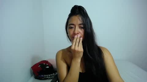 Ilauren online show from June 17, 12:18 pm