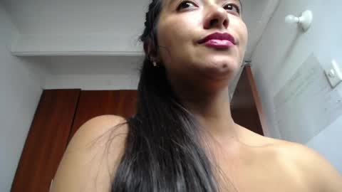 Ilauren online show from July 28, 7:39 pm