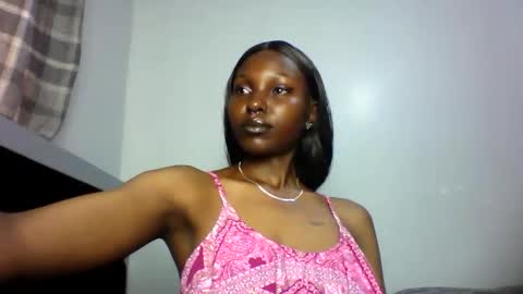 Snapshot of wiggly_ashley chatting on December 18, 4:51 am wiggly ashly online show from December 18, 4:51 am