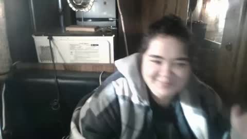 wigper online show from January 13, 7:19 pm