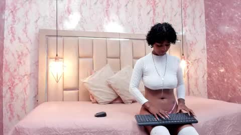 wild_firee_ online show from November 13, 8:08 pm