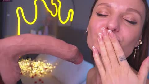 Audrey online show from January 5, 5:27 pm