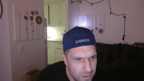 Snapshot of wild_otters chatting on October 14, 6:14 am Wi1d Ott3r online show from October 14, 6:14 am