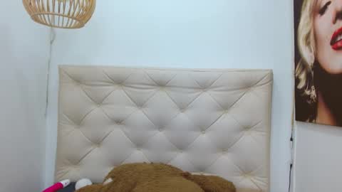 Charlotte  Abril Ebony online show from March 10, 10:45 pm