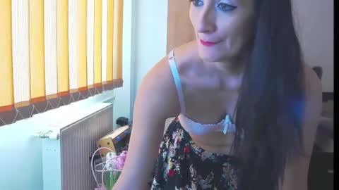 Snapshot of wildbea23 chatting on March 11, 11:12 am Bea online show from March 11, 11:12 am