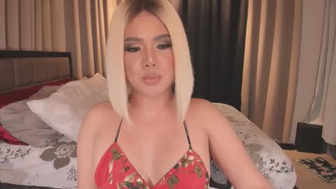 Snapshot of wildbelladonnats chatting on March 7, 12:45 pm BELLA online show from March 7, 12:45 pm