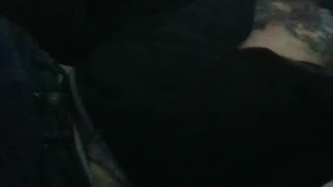 Snapshot of wildealexyz chatting on October 16, 10:33 pm WildeAlex online show from October 16, 10:33 pm