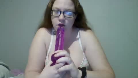 Snapshot of wildfantasy93 chatting on October 8, 4:15 pm wildfantasy93 online show from October 8, 4:15 pm