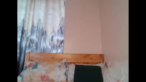 Merci online show from April 19, 8:02 am