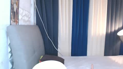 pauleen online show from November 14, 4:44 am