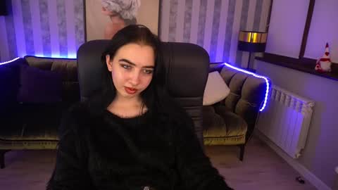 Snapshot of wildkittenx_ chatting on February 25, 4:42 pm Alena online show from February 25, 4:42 pm