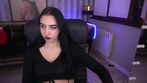 Snapshot of wildkittenx_ chatting on February 26, 9:05 pm Alena online show from February 26, 9:05 pm